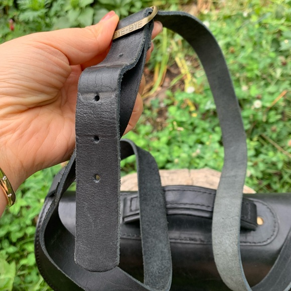 Gorgeous vintage genuine leather black cross body bag - Picture 6 of 16